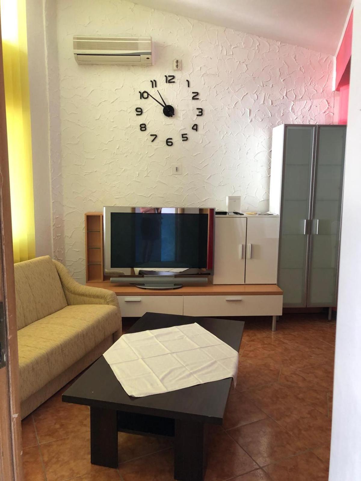 Apartmani Cesarica Karlobag Room photo